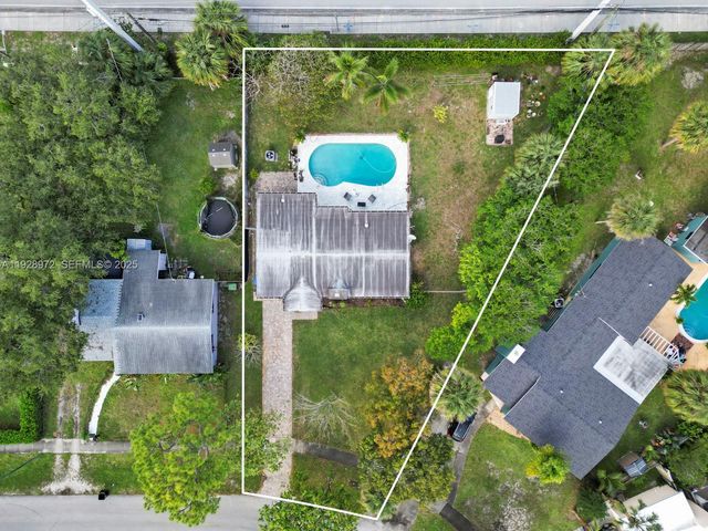 2133 SW 1st Ct, Fort Lauderdale, FL 33312