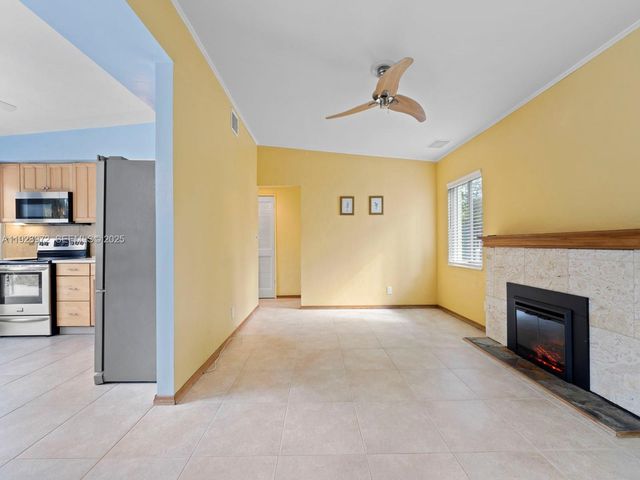 2133 SW 1st Ct, Fort Lauderdale, FL 33312