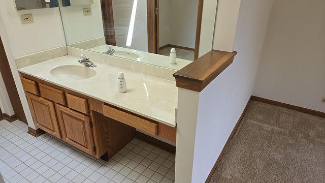 906 E Steger Road 5, Crete, IL 60417