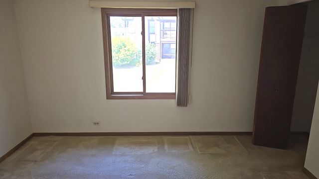906 E Steger Road 5, Crete, IL 60417