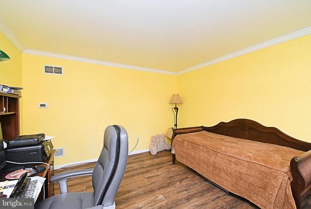 306 KINGSTON DR, Douglassville, PA 19518