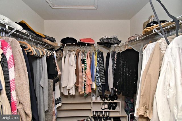 306 KINGSTON DR, Douglassville, PA 19518