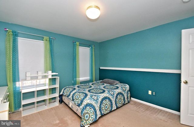 306 KINGSTON DR, Douglassville, PA 19518