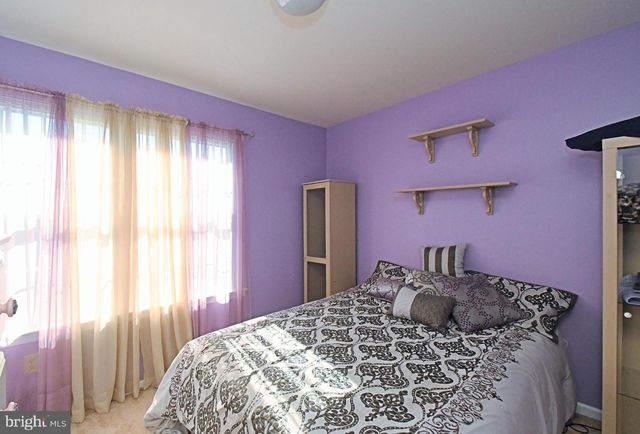 306 KINGSTON DR, Douglassville, PA 19518