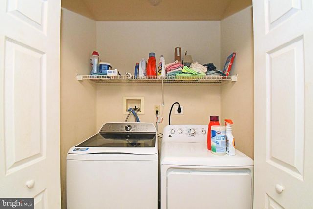 306 KINGSTON DR, Douglassville, PA 19518