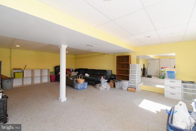 306 KINGSTON DR, Douglassville, PA 19518