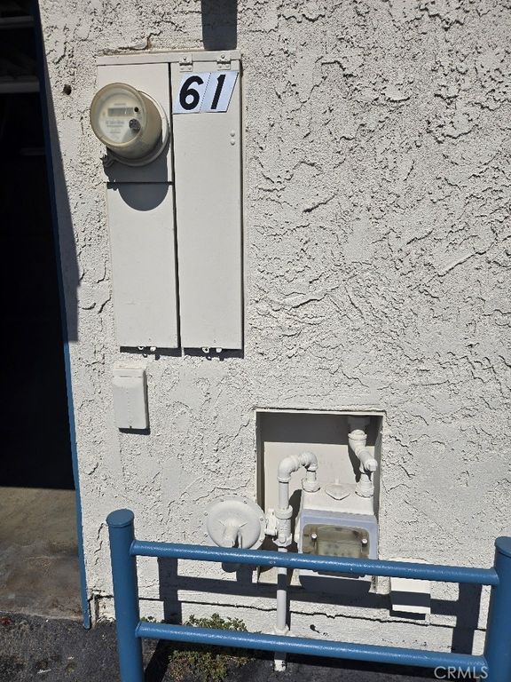 5950 Imperial, South Gate, CA 90280 — exterior