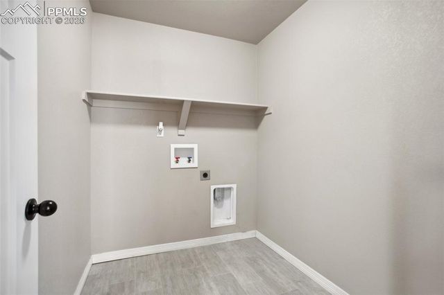 7118 Dutch Loop, Colorado Springs, CO 80925