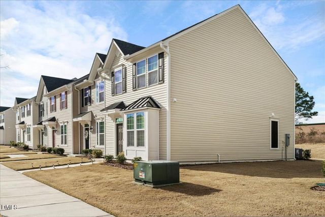 8725 Red Canyon Way, Raleigh, NC 27616