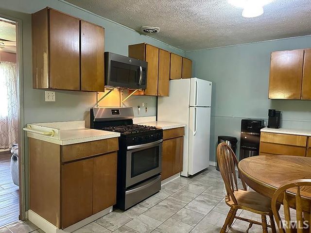 59580 Garver Avenue, Elkhart, IN 46517