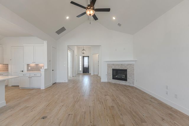 9721 Roaring River Falls Lane, Porter, TX 77365