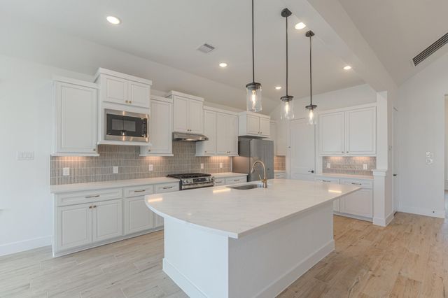 9721 Roaring River Falls Lane, Porter, TX 77365