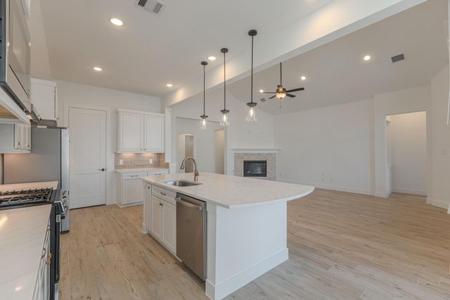 9721 Roaring River Falls Lane, Porter, TX 77365