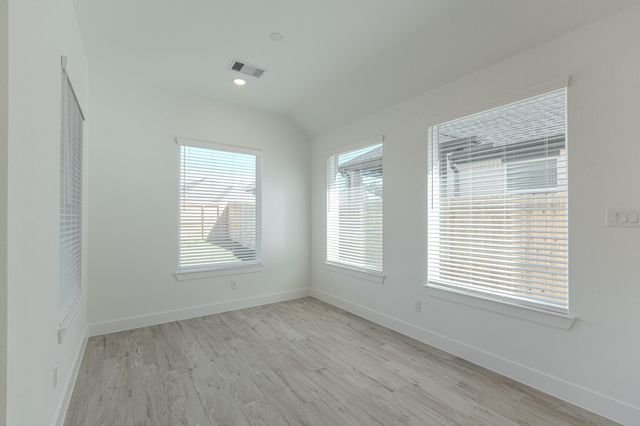 9721 Roaring River Falls Lane, Porter, TX 77365