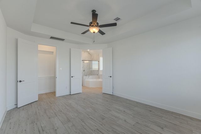 9721 Roaring River Falls Lane, Porter, TX 77365