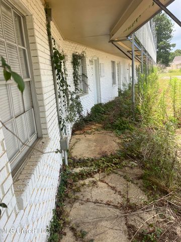 52 Scogin Lane, Carriere, MS 39426