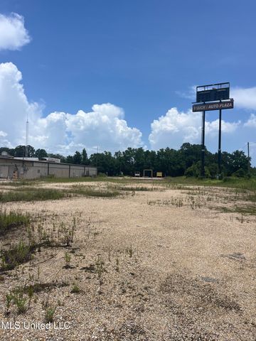52 Scogin Lane, Carriere, MS 39426
