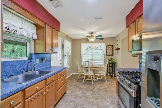 16523 County Road 191, Alvin, TX 77511