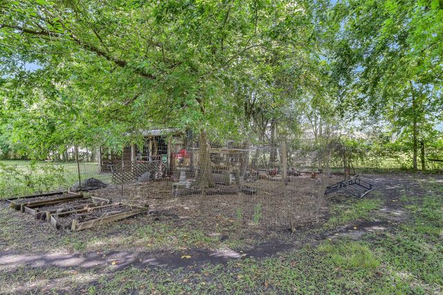 16523 County Road 191, Alvin, TX 77511
