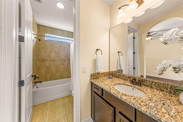 14252 CREEKBED CIRCLE, Winter Garden, FL 34787