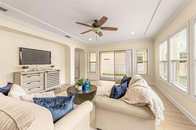 14252 CREEKBED CIRCLE, Winter Garden, FL 34787
