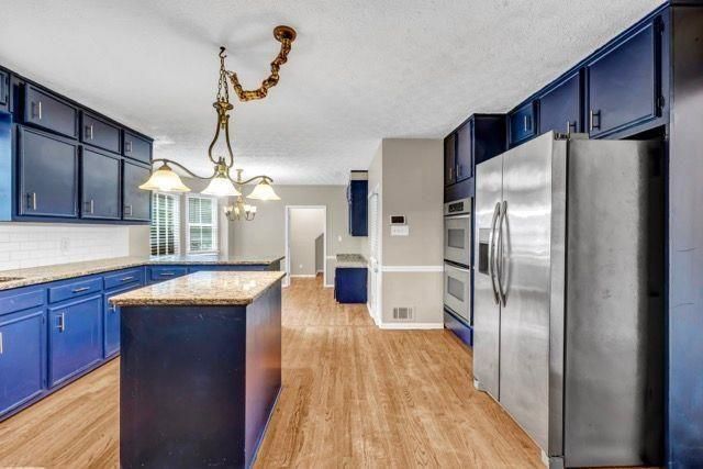 717 Oxford SW Court, Lilburn, GA 30047