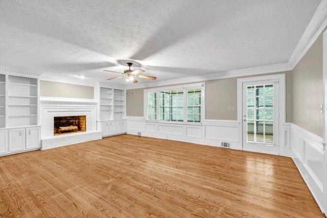 717 Oxford SW Court, Lilburn, GA 30047