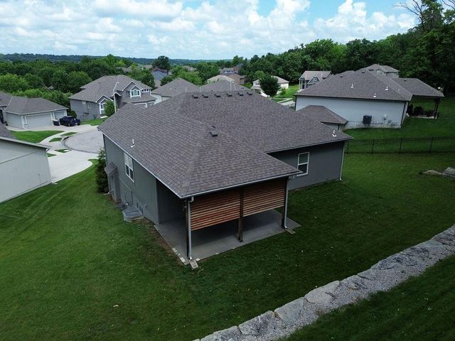 5807 N Bell Court, Kansas City, MO 64118