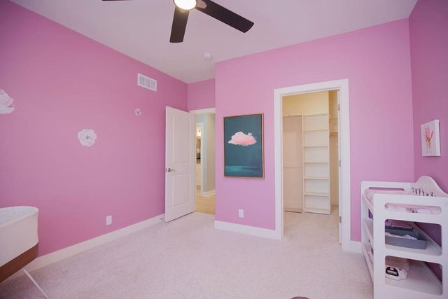5807 N Bell Court, Kansas City, MO 64118