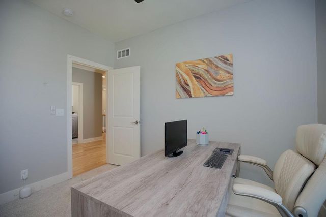 5807 N Bell Court, Kansas City, MO 64118