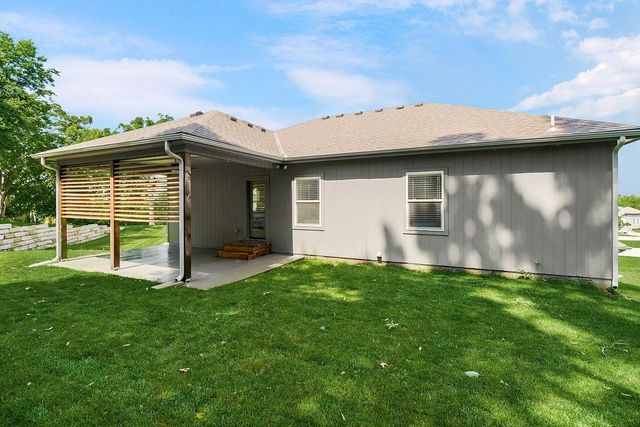5807 N Bell Court, Kansas City, MO 64118