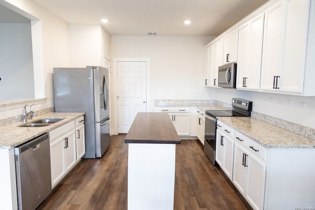 804 Sweetgrass, New Braunfels, TX 78130