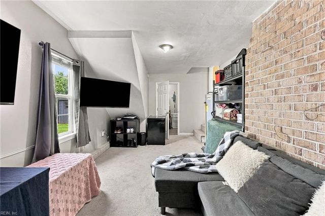 3221 Stefanie CT, Chesapeake, VA 23323