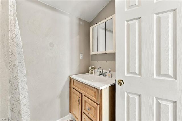3221 Stefanie CT, Chesapeake, VA 23323