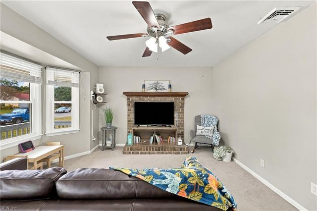 3221 Stefanie CT, Chesapeake, VA 23323