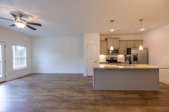 1109 Sweetleaf Dr, Franklin, TN 37064