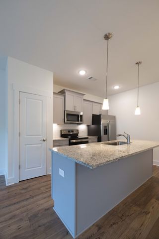 1109 Sweetleaf Dr, Franklin, TN 37064