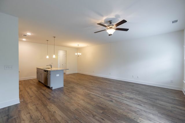 1109 Sweetleaf Dr, Franklin, TN 37064