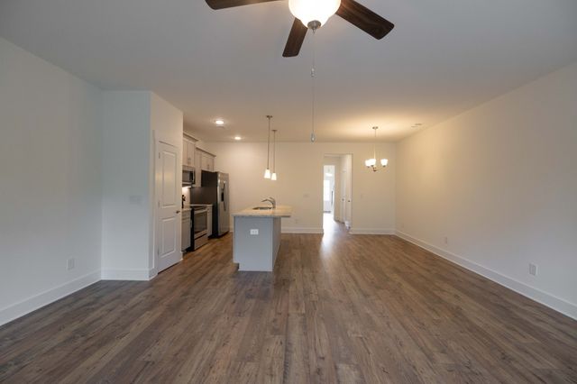 1109 Sweetleaf Dr, Franklin, TN 37064