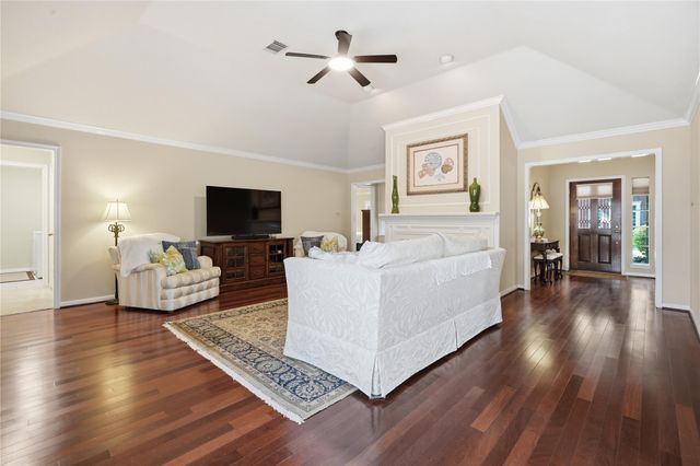 15123 Greenleaf Lane, Houston, TX 77062