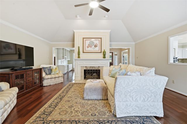 15123 Greenleaf Lane, Houston, TX 77062