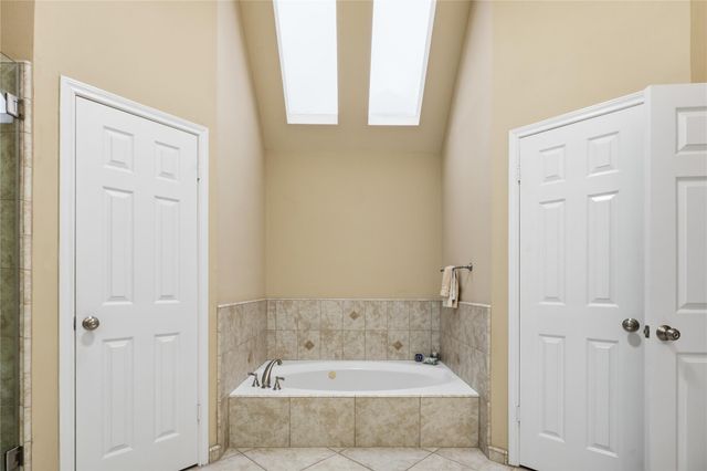 15123 Greenleaf Lane, Houston, TX 77062
