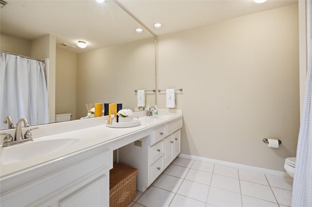 15123 Greenleaf Lane, Houston, TX 77062