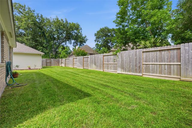 15123 Greenleaf Lane, Houston, TX 77062