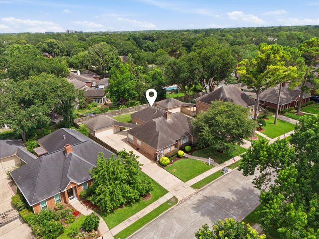 15123 Greenleaf Lane, Houston, TX 77062