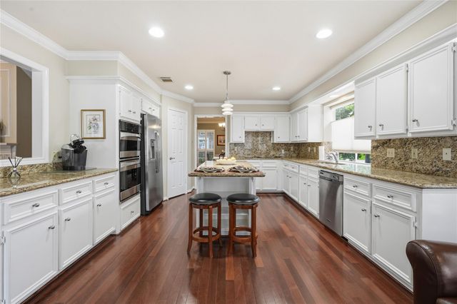 15123 Greenleaf Lane, Houston, TX 77062