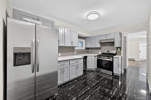 84 E Pine Street, Long Beach, NY 11561