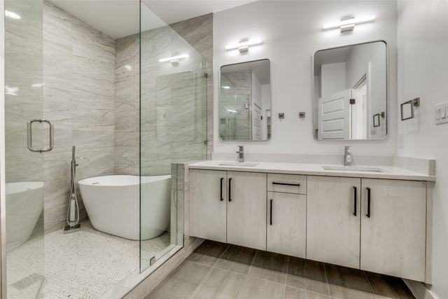 5702 Riverside Drive, Dallas, TX 75235