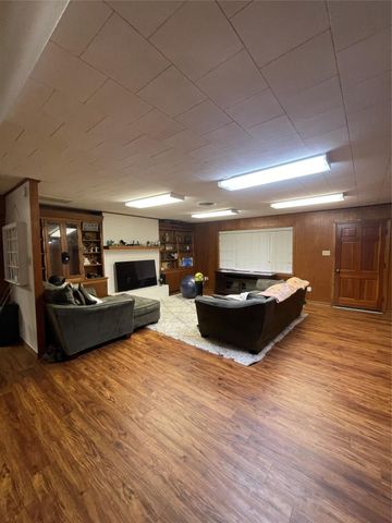 2301 State Highway 19, Huntsville, TX 77320