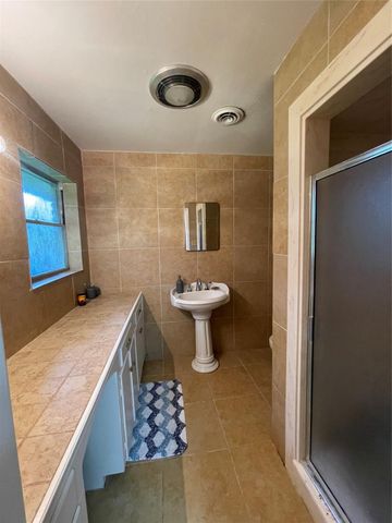 2301 State Highway 19, Huntsville, TX 77320